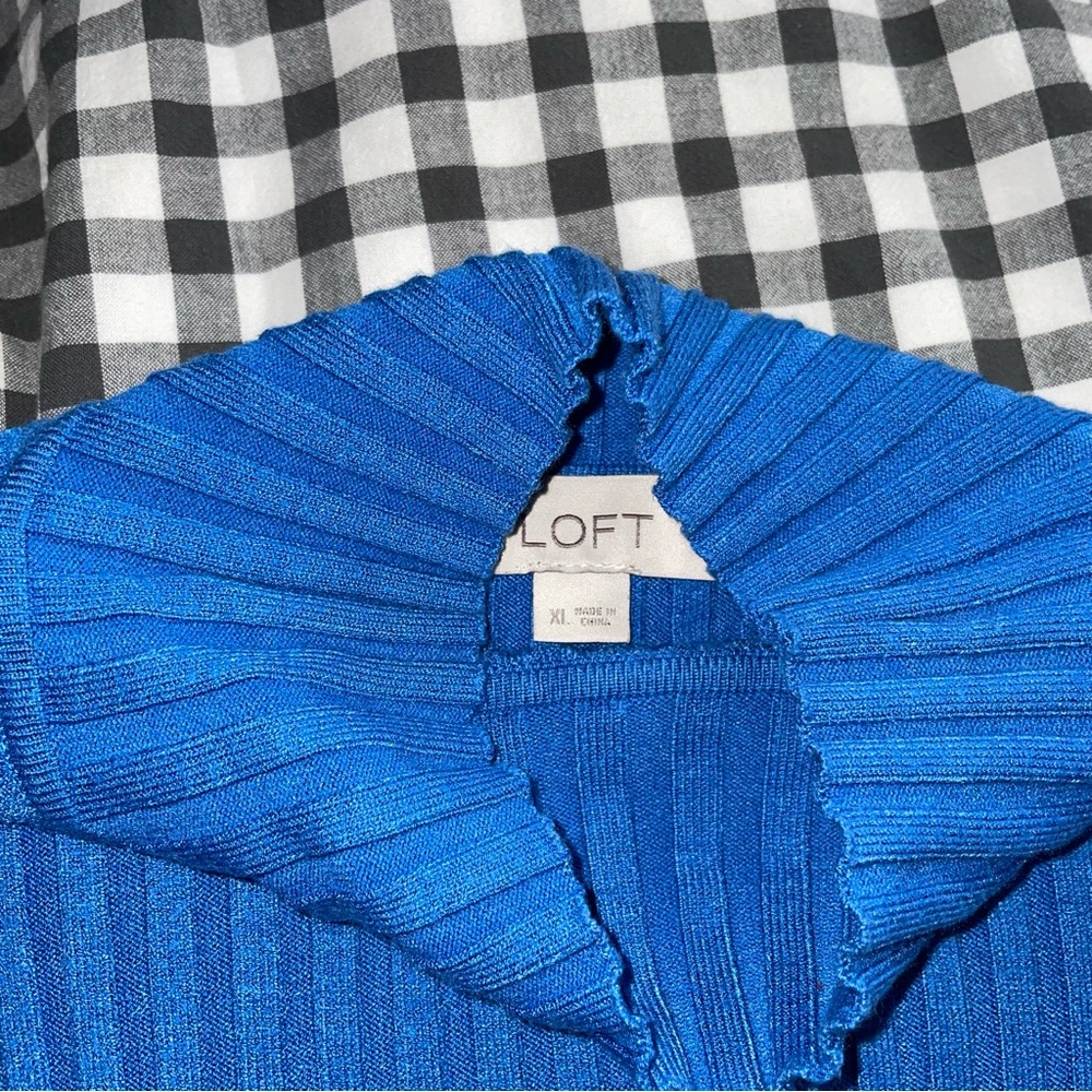 Loft Colorblock Mockneck - Picture 4 of 4
